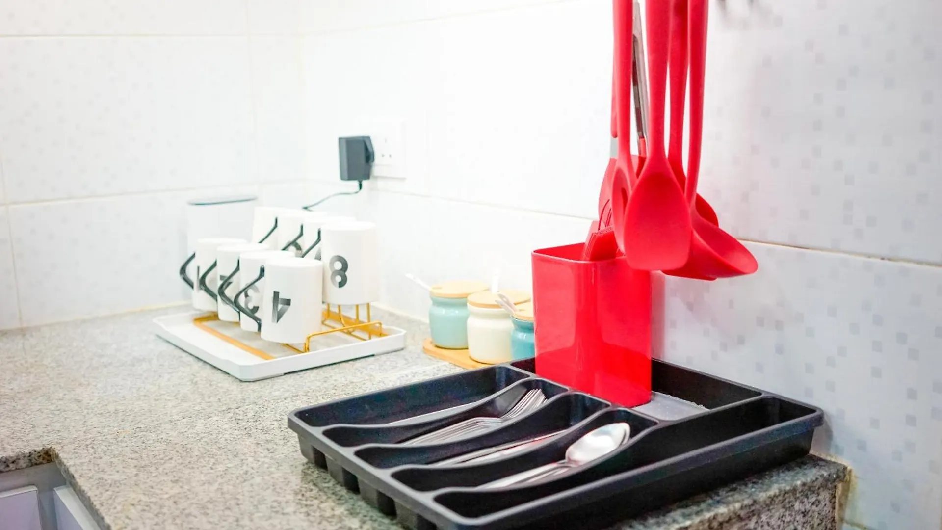 Student Accommodation - 292 Hennessy Road Hong Kong Hostel